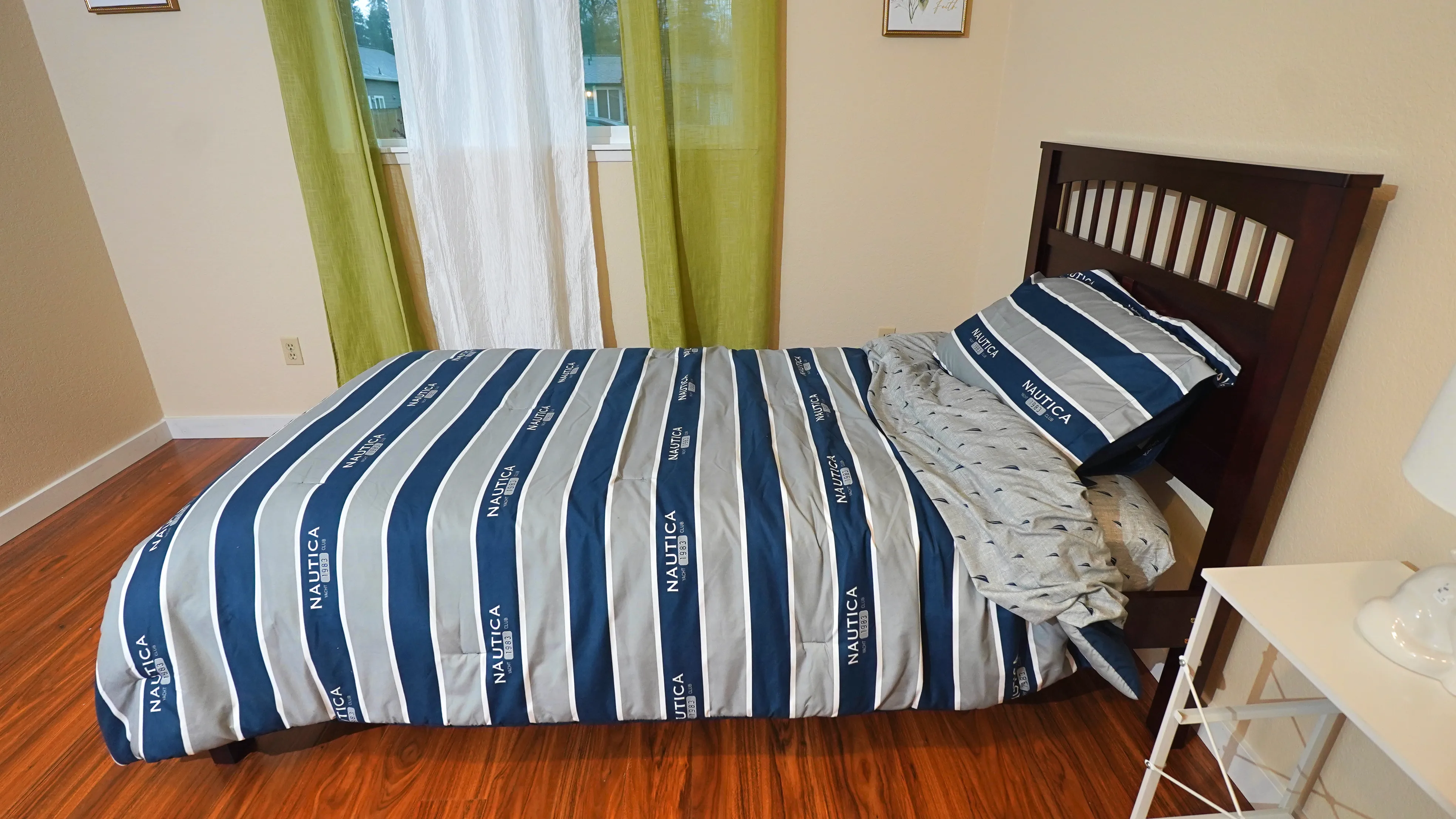 Private bedroom with nautical theme