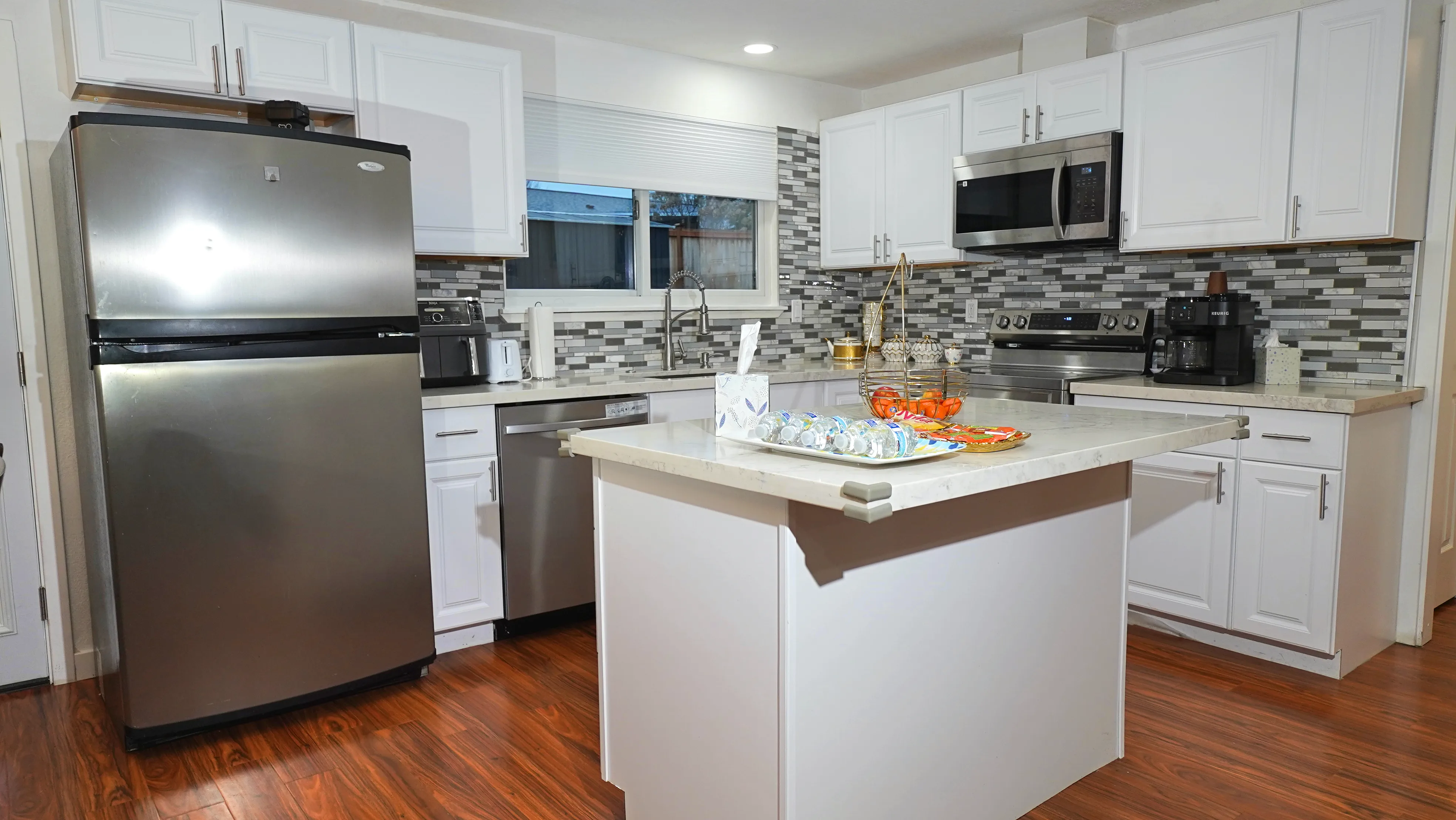 Fully equipped kitchen