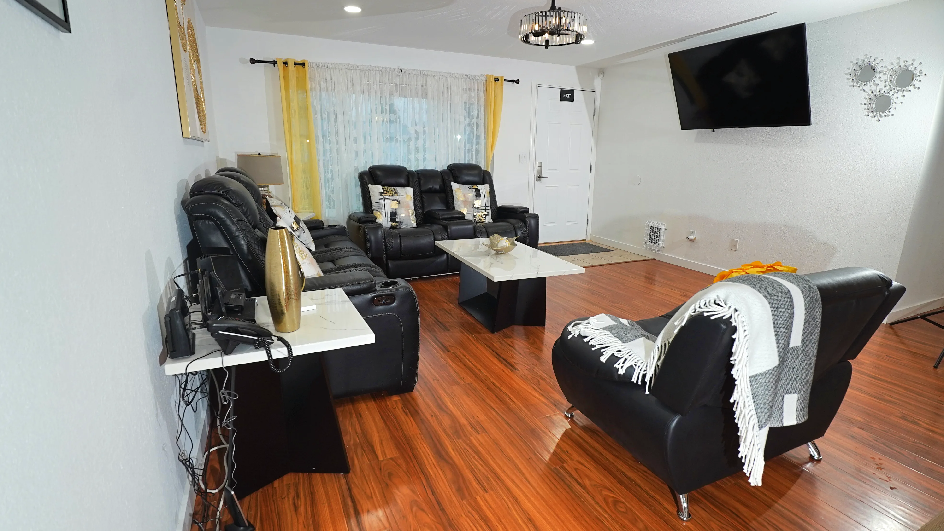 Entertainment area with TV